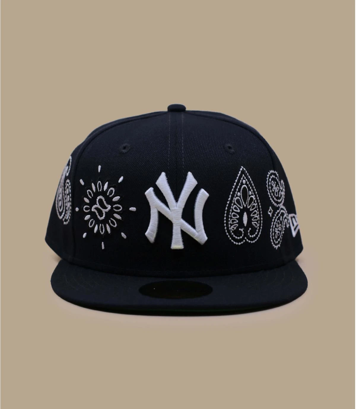 NEW ERA Casquette MLB AOP Paisley 59Fifty NY 4 NEW ERA Casquette MLB AOP Paisley 59Fifty NY – Image 2