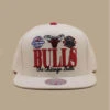 Mitchell & Ness Casquette Reframe Retro Snapback HWC Bulls Off White 2 Mitchell & Ness Casquette Reframe Retro Snapback HWC Bulls Off White -Headict casquette reframe retro snapback hwc bulls off white