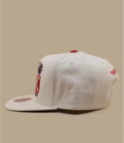 Mitchell & Ness Casquette Reframe Retro Snapback HWC Bulls Off White -Headict casquette reframe retro snapback hwc bulls off white 2