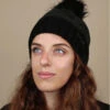 Inari Noir -Headict inari noirbonnet20noir20pompon20fourrure20Inari20noir