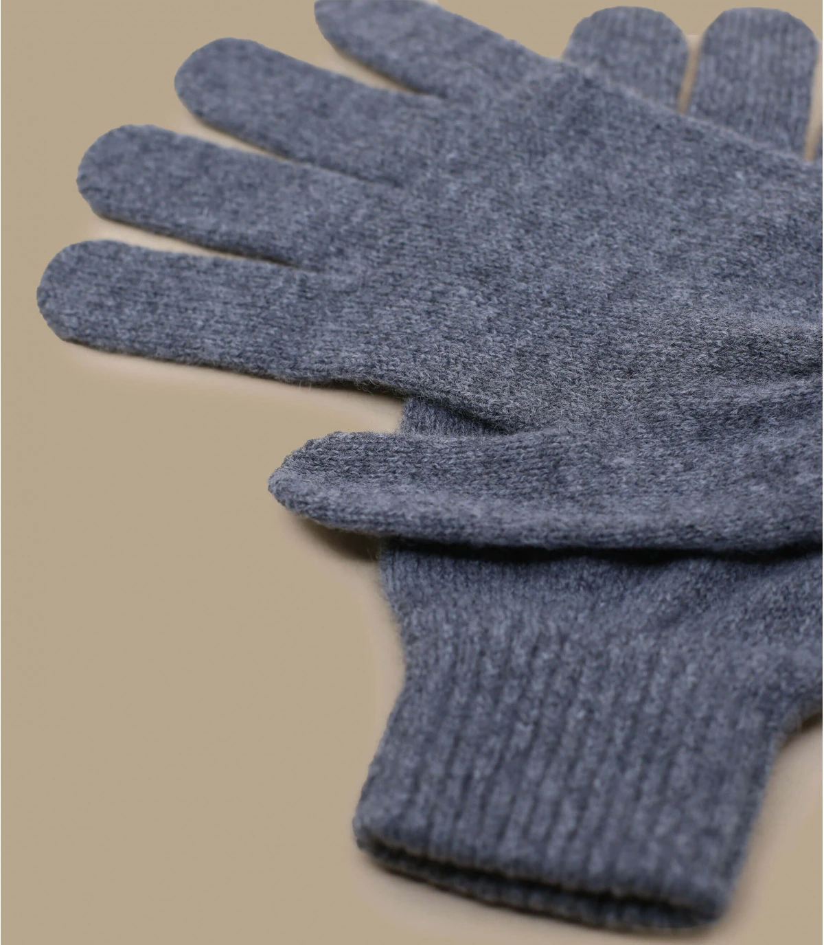 Mackie Munro Grey Mix 4 Mackie Munro Grey Mix – Image 2