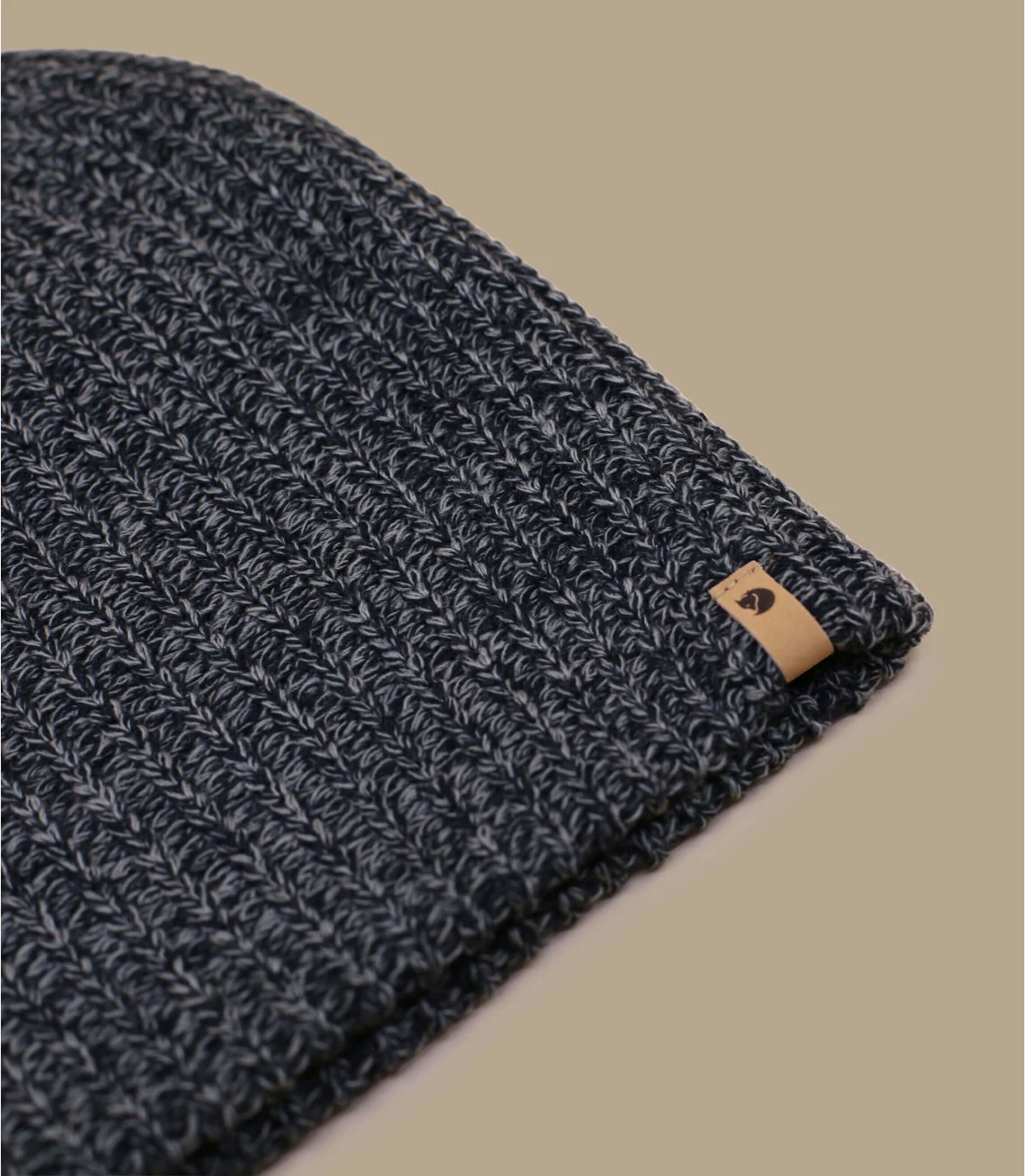 Fjallraven Ovik Melange Beanie Mountain Black 5 Fjallraven Ovik Melange Beanie Mountain Black – Image 3