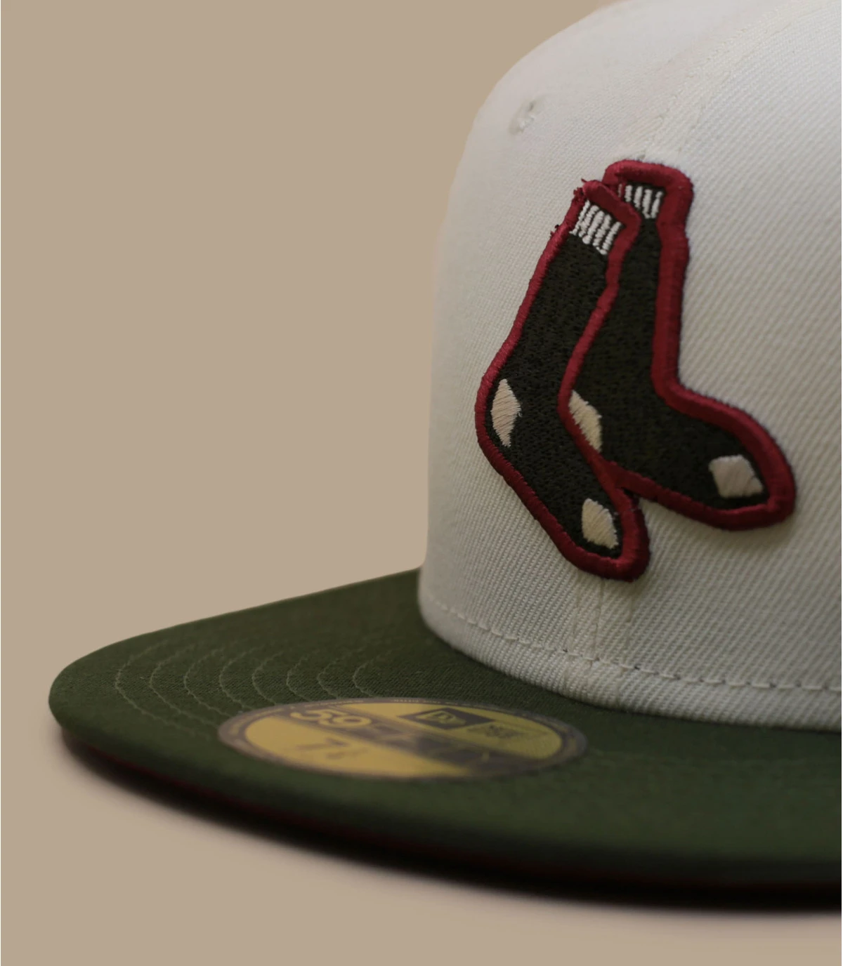 NEW ERA Side Patch 59Fifty Boston Red Sox Chrome Olive 5 NEW ERA Side Patch 59Fifty Boston Red Sox Chrome Olive – Image 3
