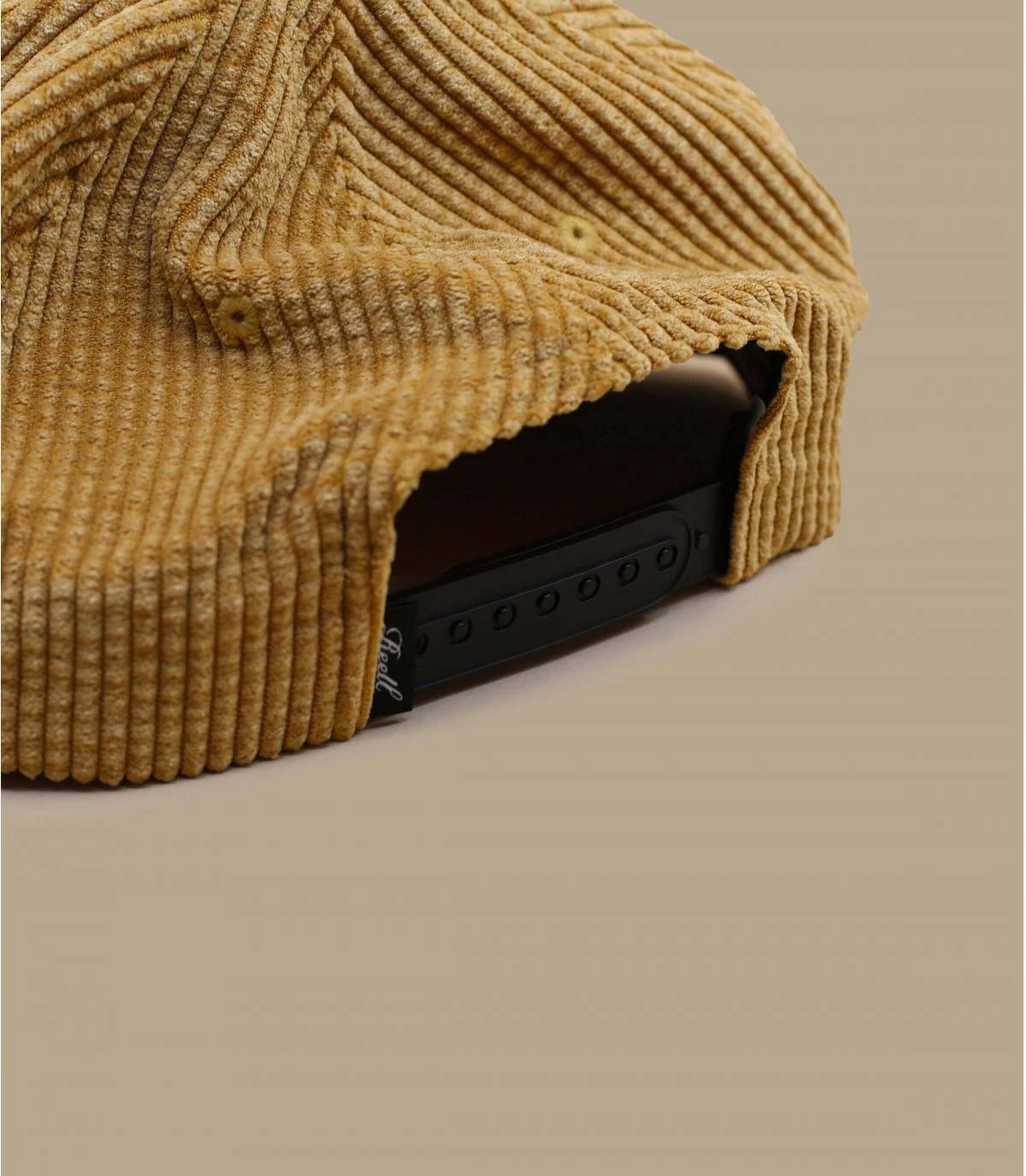 Reell Suede Cap Cord Beige 6 Reell Suede Cap Cord Beige – Image 4
